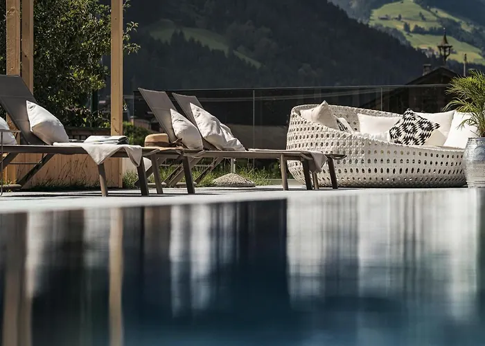 Appartement Zillertal Klee mit Restaurant KleemenTine